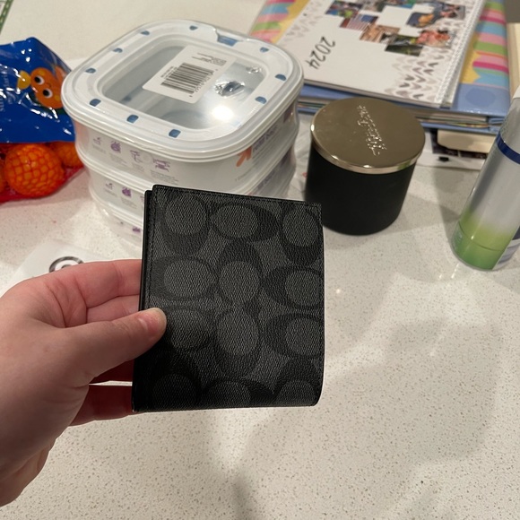 Men’s Coach wallet - Picture 4 of 6